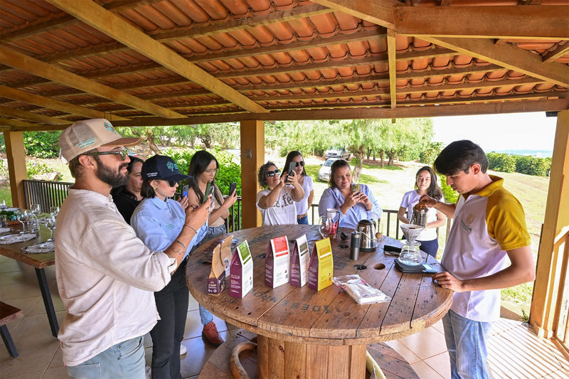 Tour Café Alado com Quitandas Regionais | Alado Coffe